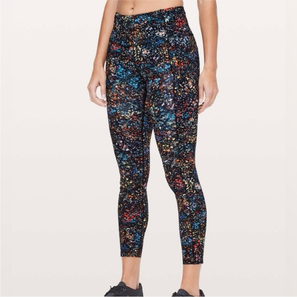Lululemon Fast & Free 7/8 Tight II Nulux 25" Flowerescent Black Print Size 4 EUC